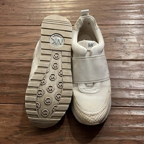 Michael Kors Teddi Slip On Trainers - Picture 8 of 10